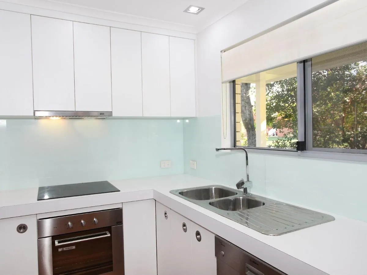 Apartment Arlington 1 Two Bedroom Unit Close To The Beach Maroochydore Australia