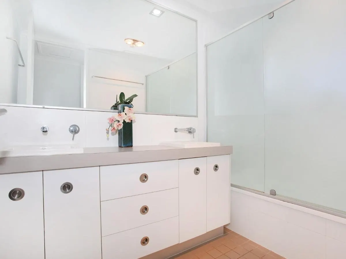 Apartment Arlington 1 Two Bedroom Unit Close To The Beach Maroochydore